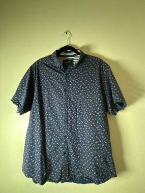 Denim & Flower by Ricky Singh Men's Floral Print Short Sleeve Button-Down Shirt